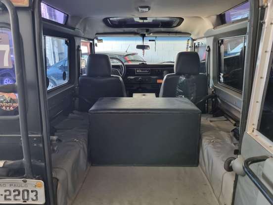 LAND ROVER-DEFENDER-2001