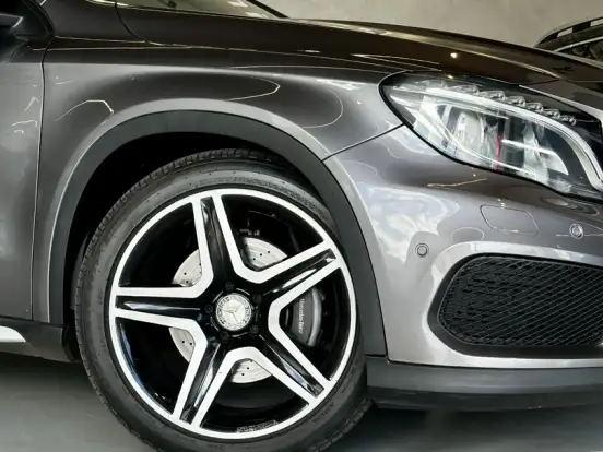 MERCEDES-BENZ-GLA 250-2.0 16V TURBO GASOLINA SPORT 4P AUTOMÁTICO MERCEDES-BENZ-GLA 250-2015