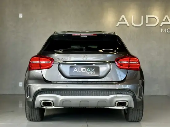 MERCEDES-BENZ-GLA 250-2.0 16V TURBO GASOLINA SPORT 4P AUTOMÁTICO MERCEDES-BENZ-GLA 250-2015