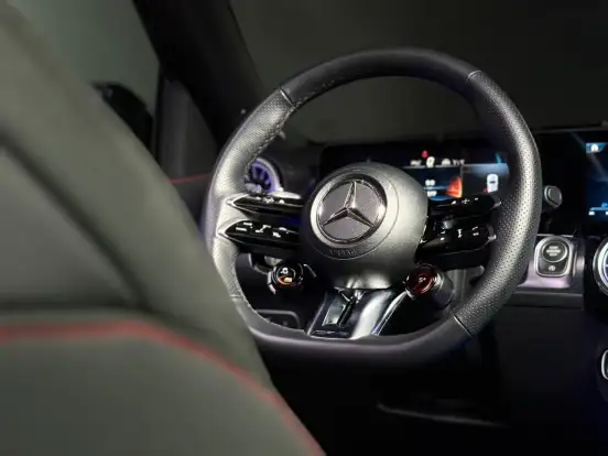 MERCEDES-BENZ-GLB 35 AMG-2.0 MHEV 4MATIC SPEEDSHIFT MERCEDES-BENZ-GLB 35 AMG-2024
