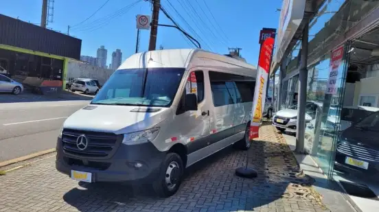 MERCEDES-BENZ-SPRINTER-2021
