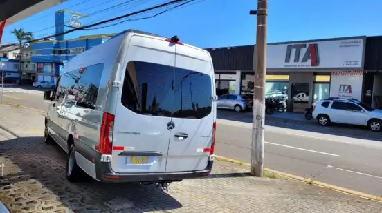 MERCEDES-BENZ-SPRINTER-2021