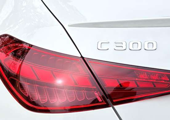 MERCEDES-BENZ-C 300-2.0 EQ BOOST HÍBRIDO AMG LINE 9G-TRONIC MERCEDES-BENZ-C 300-2022