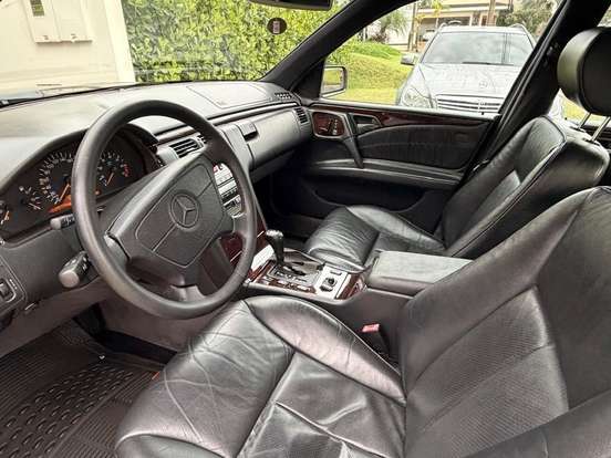 MERCEDES-BENZ-E 320-3.2 AVANTGARDE V6 GASOLINA 4P AUTOMÁTICO MERCEDES-BENZ-E 320-1997