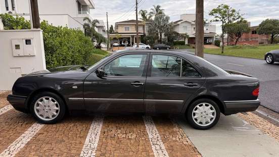 MERCEDES-BENZ-E 320-1997