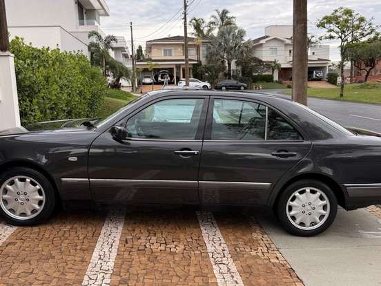 MERCEDES-BENZ-E 320-3.2 AVANTGARDE V6 GASOLINA 4P AUTOMÁTICO MERCEDES-BENZ-E 320-1997