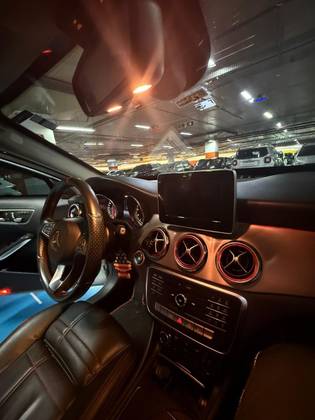 MERCEDES-BENZ GLA 200 1.6 CGI FLEX ADVANCE 7G-DCT