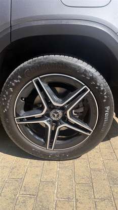 MERCEDES-BENZ-GLB 220-2025