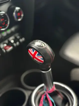 MINI COOPER 2.0 JOHN COOPER WORKS 16V TURBO GASOLINA 2P AUTOMATICO MINI COOPER 2.0 JOHN COOPER WORKS 16V TURBO GASOLINA 2P AUTOMATICO