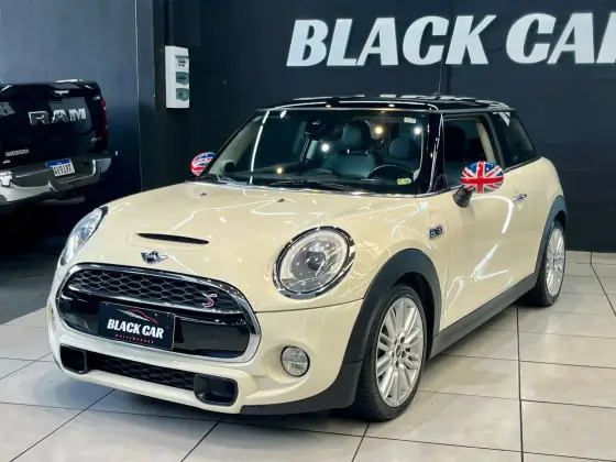MINI COOPER 2.0 S EXCLUSIVE 16V TURBO GASOLINA 2P AUTOMÁTICO MINI COOPER 2.0 S EXCLUSIVE 16V TURBO GASOLINA 2P AUTOMÁTICO