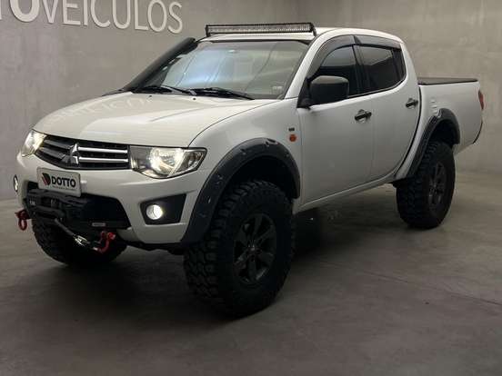 MITSUBISHI-L200 TRITON-3.2 GLS 4X4 CD 16V TURBO INTERCOLER DIESEL 4P MANUAL MITSUBISHI-L200 TRITON-2014