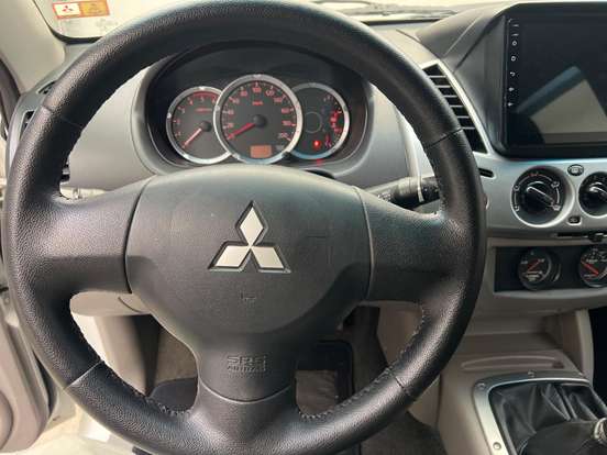 MITSUBISHI-L200 TRITON-3.2 GLS 4X4 CD 16V TURBO INTERCOLER DIESEL 4P MANUAL MITSUBISHI-L200 TRITON-2014