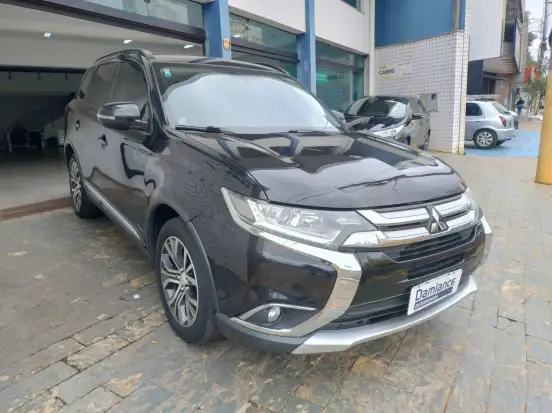 MITSUBISHI-OUTLANDER-2015