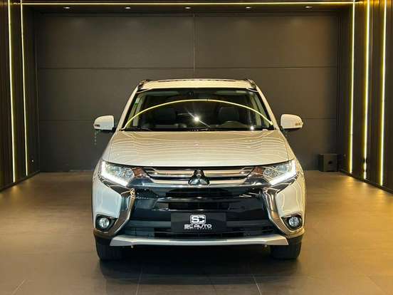 MITSUBISHI-OUTLANDER-2.0 16V GASOLINA 4P AUTOMÁTICO MITSUBISHI-OUTLANDER-2015