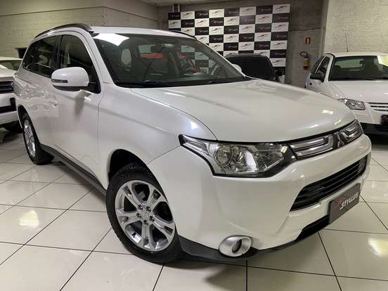 MITSUBISHI-OUTLANDER-2.0 16V GASOLINA 4P AUTOMÁTICO MITSUBISHI-OUTLANDER-2013