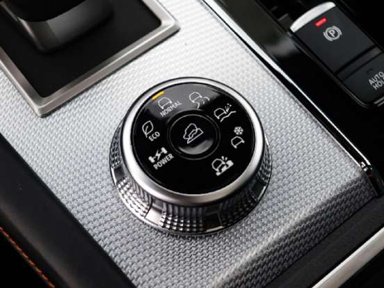 MITSUBISHI-OUTLANDER-2.4 PHEV SIGNATURE S-AWC DHT MITSUBISHI-OUTLANDER-2025