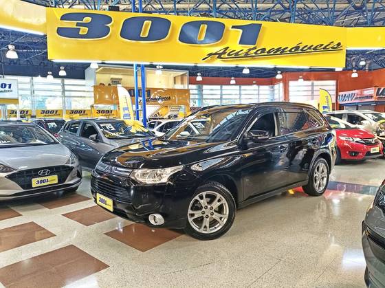 MITSUBISHI OUTLANDER 3.0 GT 4X4 V6 24V GASOLINA 4P AUTOMÁTICO