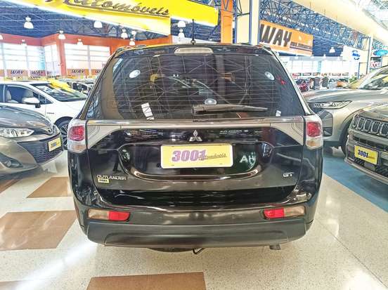 MITSUBISHI-OUTLANDER-3.0 GT 4X4 V6 24V GASOLINA 4P AUTOMÁTICO MITSUBISHI-OUTLANDER-2014