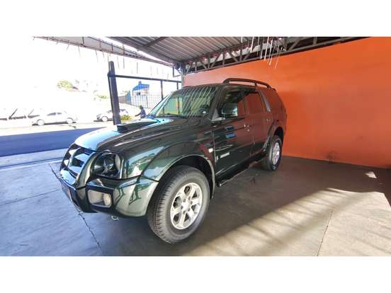 MITSUBISHI-PAJERO SPORT-2010