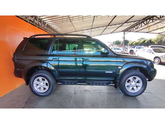 MITSUBISHI-PAJERO SPORT-2010