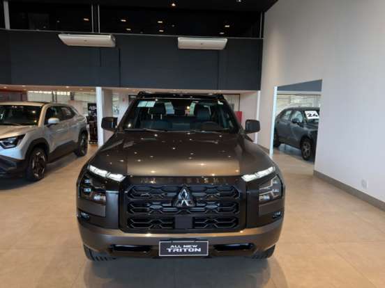 MITSUBISHI-TRITON-2026