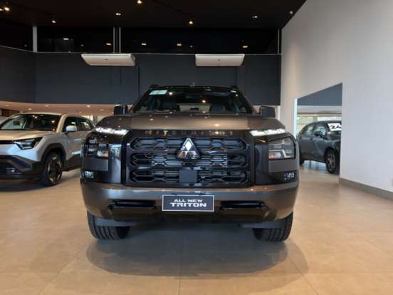 MITSUBISHI-TRITON-2.4 BITURBO DIESEL CD TARMAC 4X2 AUTOMÁTICO MITSUBISHI-TRITON-2026