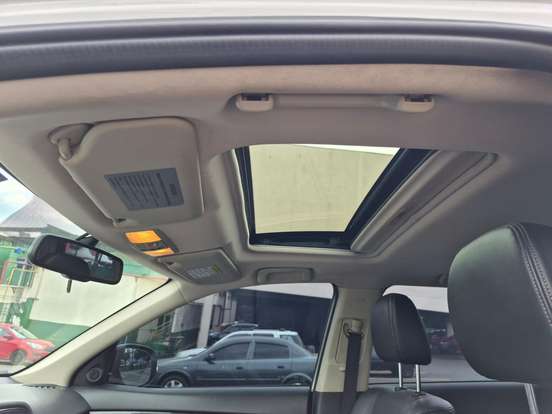 MITSUBISHI-OUTLANDER-2015