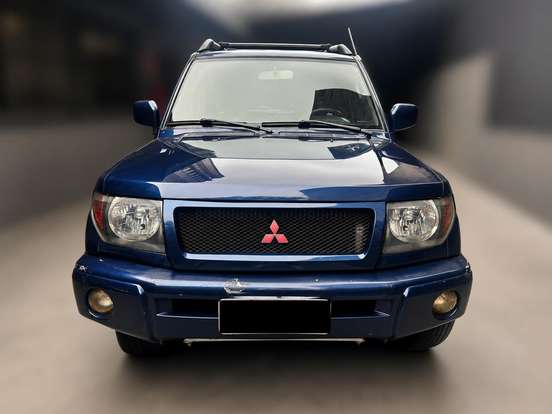 MITSUBISHI-PAJERO IO-2001