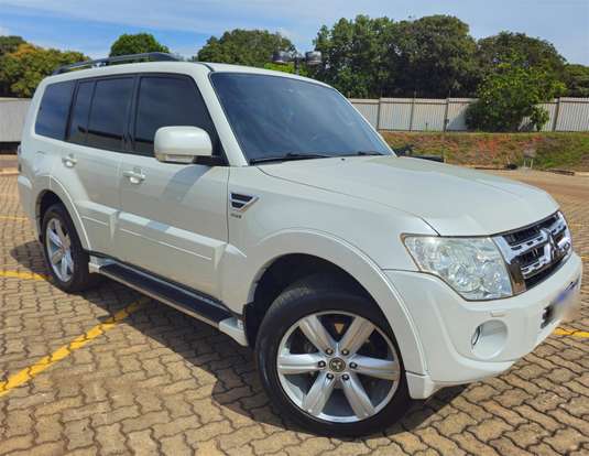 MITSUBISHI-PAJERO FULL-2014