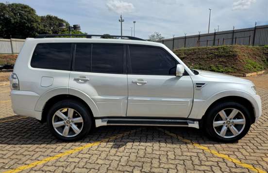 MITSUBISHI-PAJERO FULL-2014