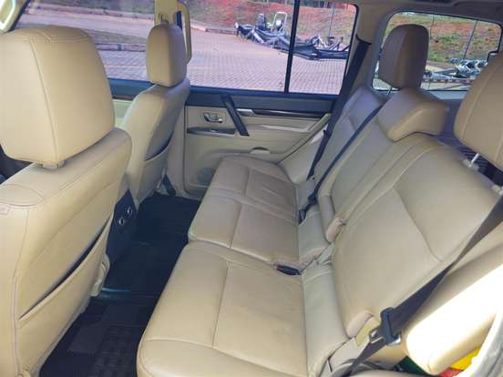 MITSUBISHI-PAJERO FULL-2014