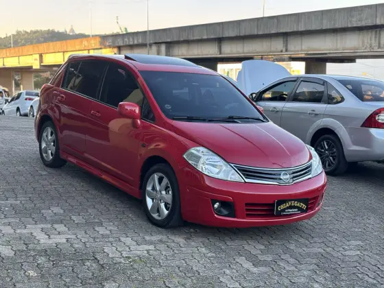 NISSAN TIIDA 1.8 SL 16V FLEX 4P AUTOMÁTICO NISSAN TIIDA 1.8 SL 16V FLEX 4P AUTOMÁTICO