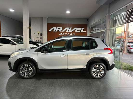 PEUGEOT-2008-2019