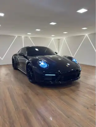 PORSCHE-911-2023