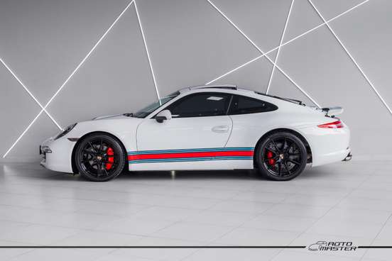 PORSCHE-911-2011
