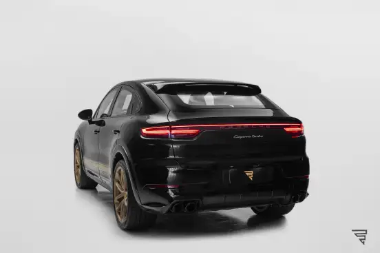 PORSCHE-CAYENNE-2022
