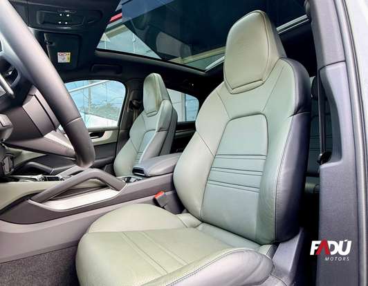 PORSCHE-CAYENNE-2023
