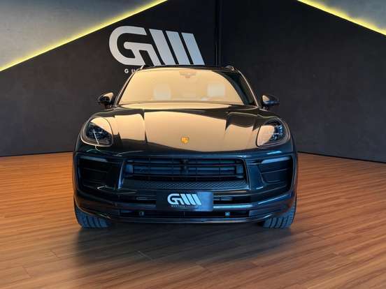 PORSCHE-MACAN-2022