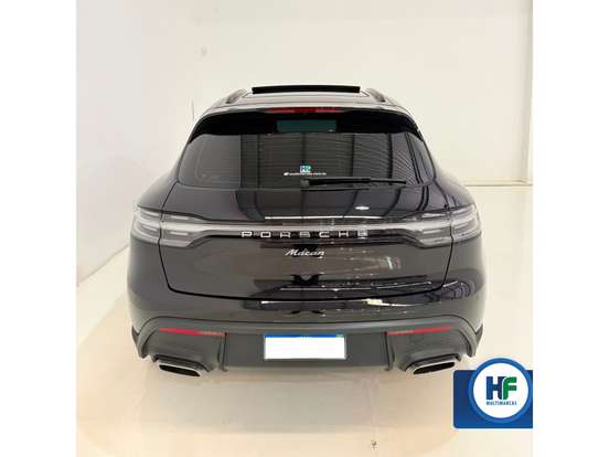 PORSCHE-MACAN-2025
