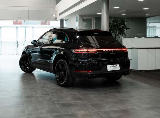 PORSCHE-MACAN-2020