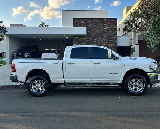 RAM 2500 6.7 I6 TURBO DIESEL LARAMIE CD 4X4 AUTOMÁTICO