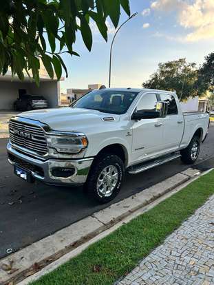 RAM-2500-6.7 I6 TURBO DIESEL LARAMIE CD 4X4 AUTOMÁTICO RAM-2500-2022