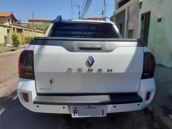 RENAULT-DUSTER OROCH-2016