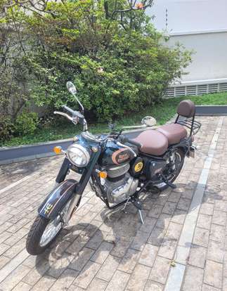 ROYAL ENFIELD-CLASSIC 350-2023