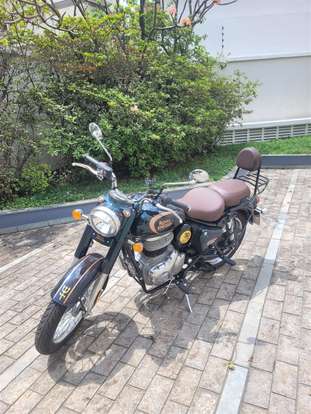 ROYAL ENFIELD-CLASSIC 350-2023