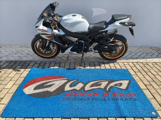 SUZUKI GSX-R750 
