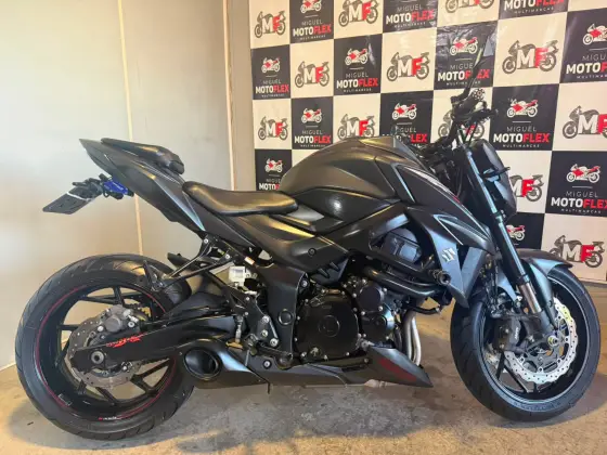 SUZUKI GSX-S750A SUZUKI GSX-S750A