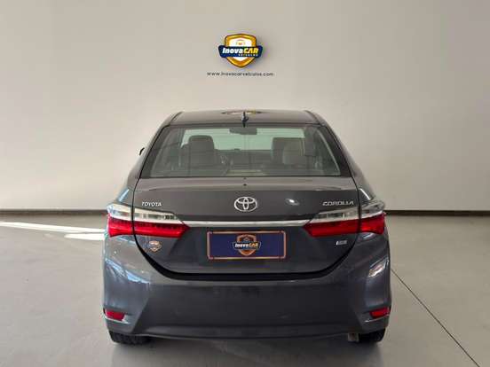 TOYOTA-COROLLA-2018