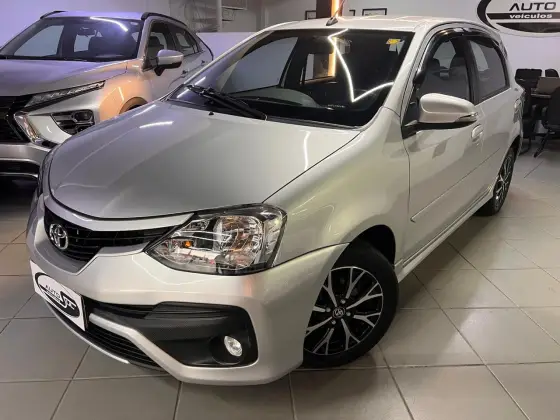 TOYOTA ETIOS 1.5 XS 16V FLEX 4P AUTOMÁTICO TOYOTA ETIOS 1.5 XS 16V FLEX 4P AUTOMÁTICO