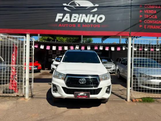 TOYOTA HILUX 2.7 SRV 4X2 CD 16V FLEX 4P AUTOMÁTICO
